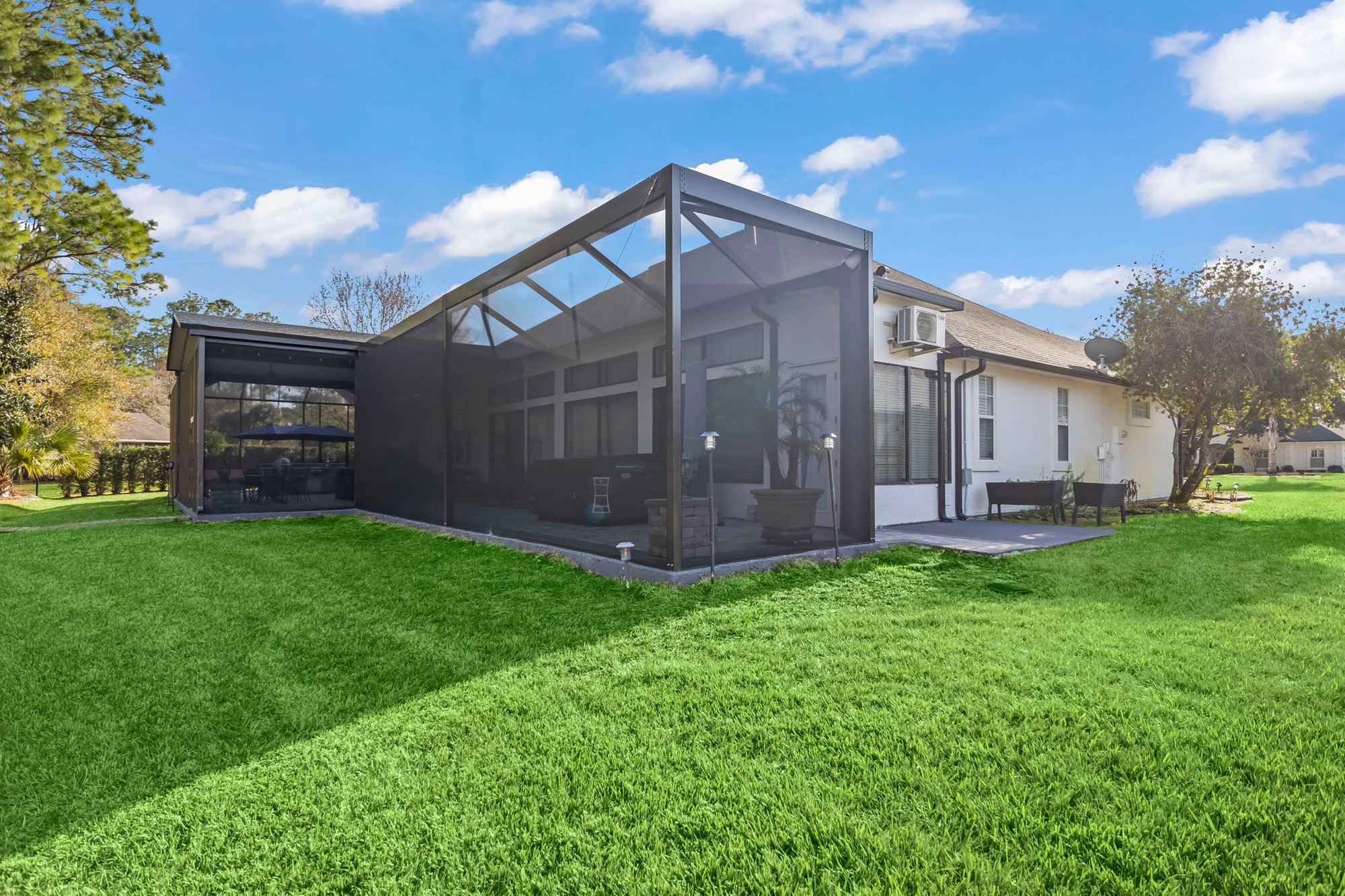 Jacksonville Screen Enclosure with a View Impact Enclosures